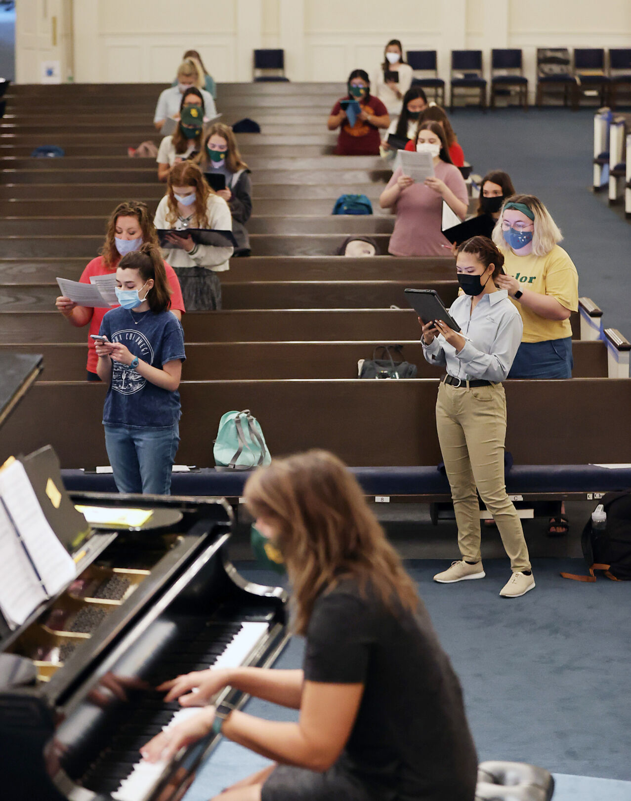 choirs - rehearsing